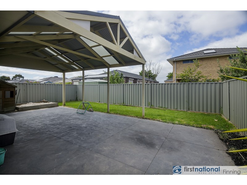 11 Statesman Circuit, Cranbourne East VIC 3977