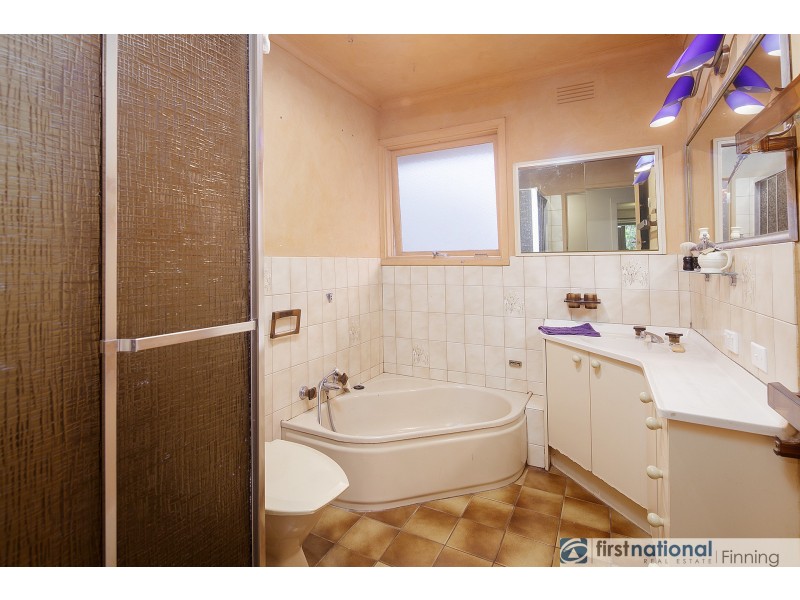 24 Camelia Grove, Cheltenham VIC 3192