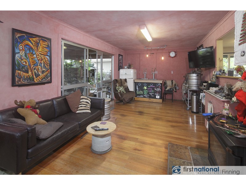 24 Camelia Grove, Cheltenham VIC 3192