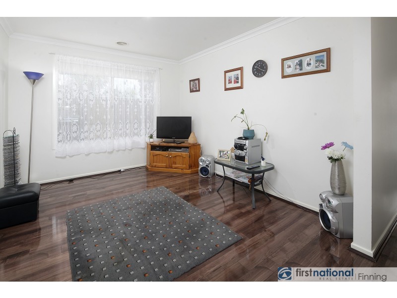 80 Mountainview Boulevard, Cranbourne North VIC 3977