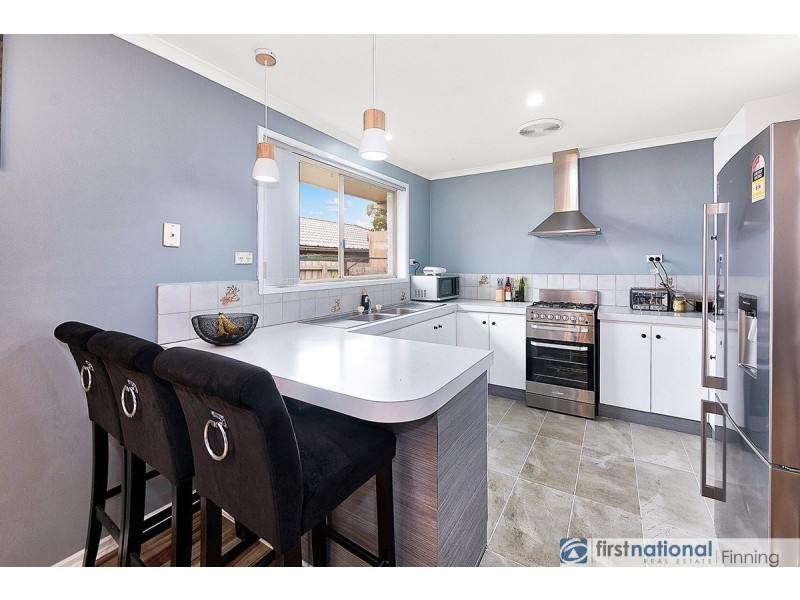2/1 Wills Court, Cranbourne North VIC 3977