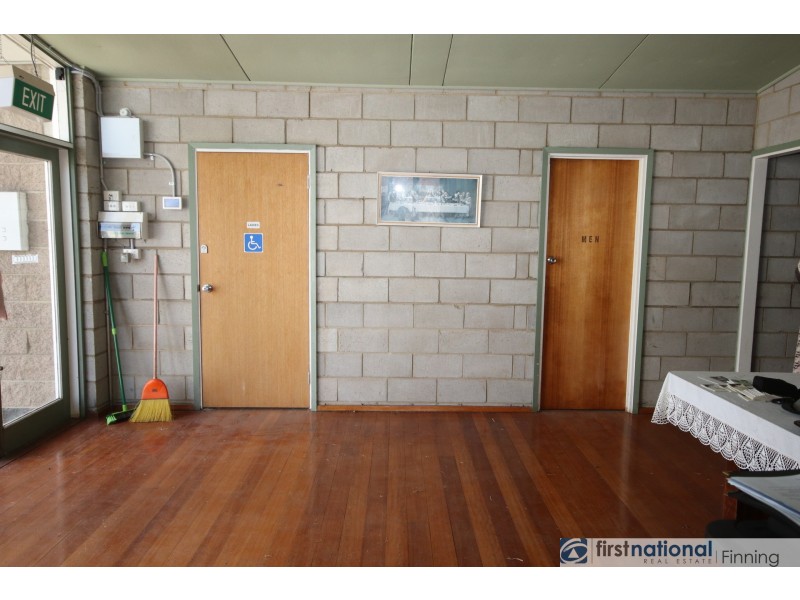 319 Rossiter Road, Koo Wee Rup VIC 3981