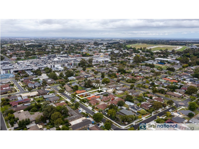 8 Ash Street, Cranbourne VIC 3977