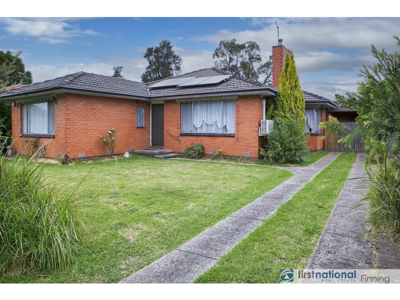 8 Ash Street, Cranbourne VIC 3977