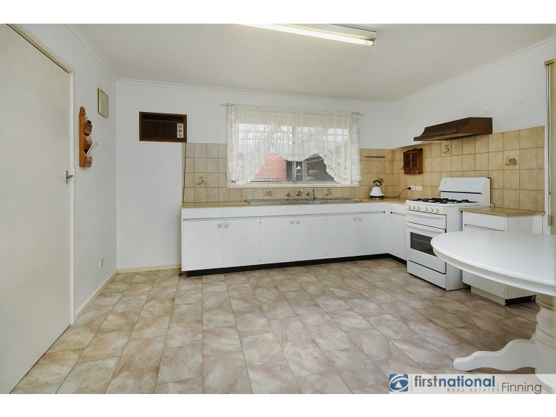 8 Ash Street, Cranbourne VIC 3977