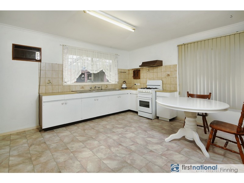 8 Ash Street, Cranbourne VIC 3977