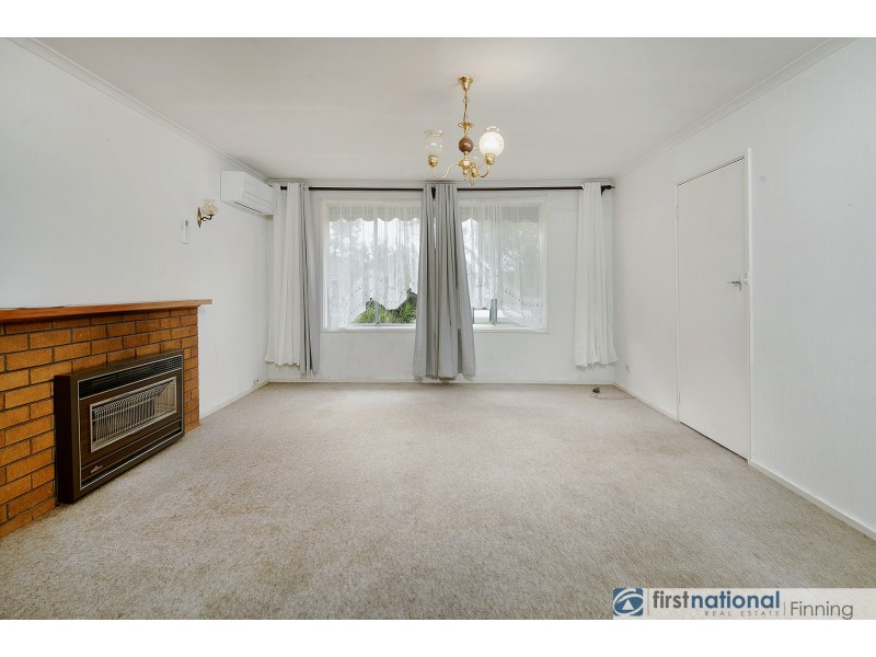 8 Ash Street, Cranbourne VIC 3977