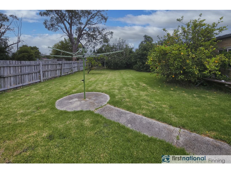 8 Ash Street, Cranbourne VIC 3977