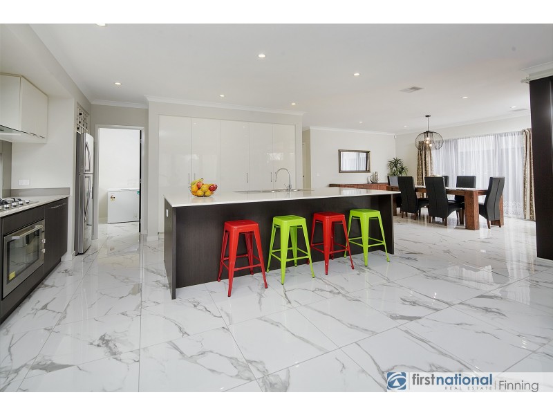 46 Nagle Crescent, Cranbourne West VIC 3977