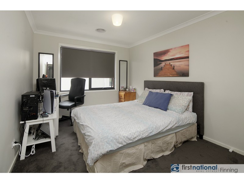 46 Nagle Crescent, Cranbourne West VIC 3977