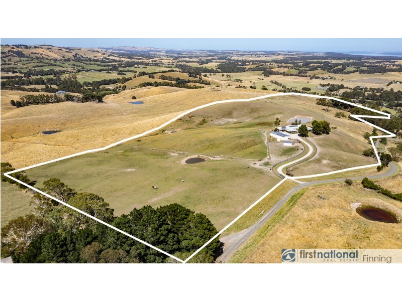 98 Humphreys Road, Loch VIC 3945