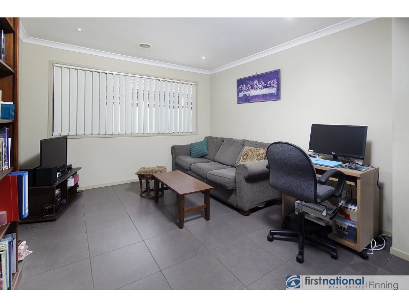 31 Archers Field Drive, Cranbourne East VIC 3977