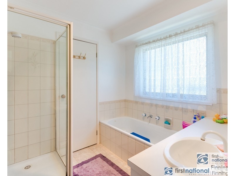 147 Monahans Road, Cranbourne West VIC 3977