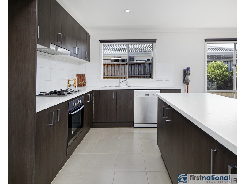 28 Brocker Street, Clyde North VIC 3978