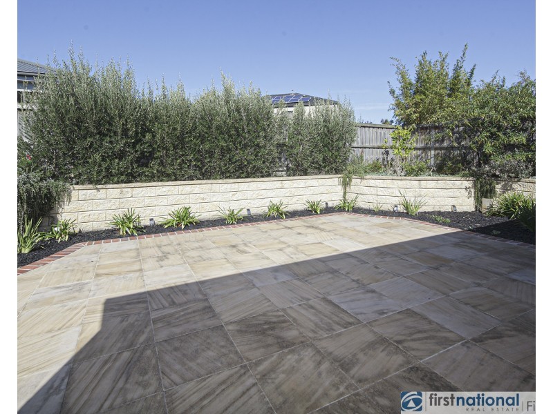 28 Brocker Street, Clyde North VIC 3978