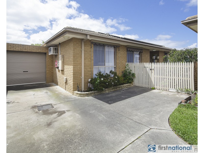 2/7 Bamboo Court, Cranbourne North VIC 3977