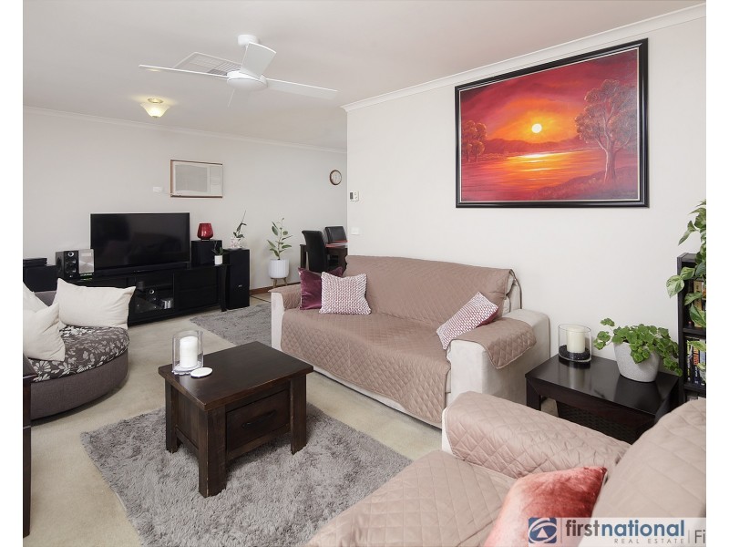 2/7 Bamboo Court, Cranbourne North VIC 3977