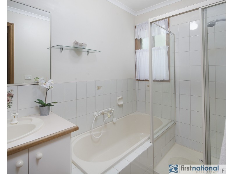 2/7 Bamboo Court, Cranbourne North VIC 3977