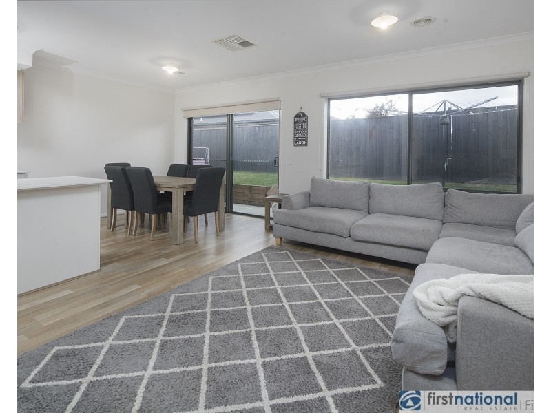 3 Brahe Mews, Clyde VIC 3978