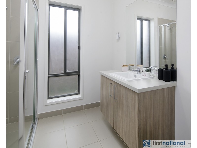 3 Brahe Mews, Clyde VIC 3978