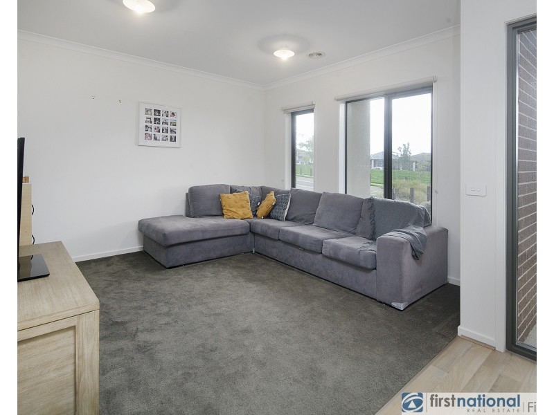 3 Brahe Mews, Clyde VIC 3978