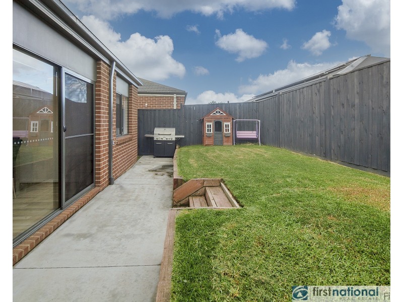 3 Brahe Mews, Clyde VIC 3978