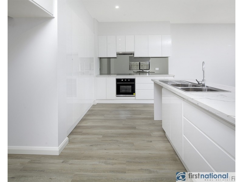 1A Lamont Crescent, Cranbourne VIC 3977
