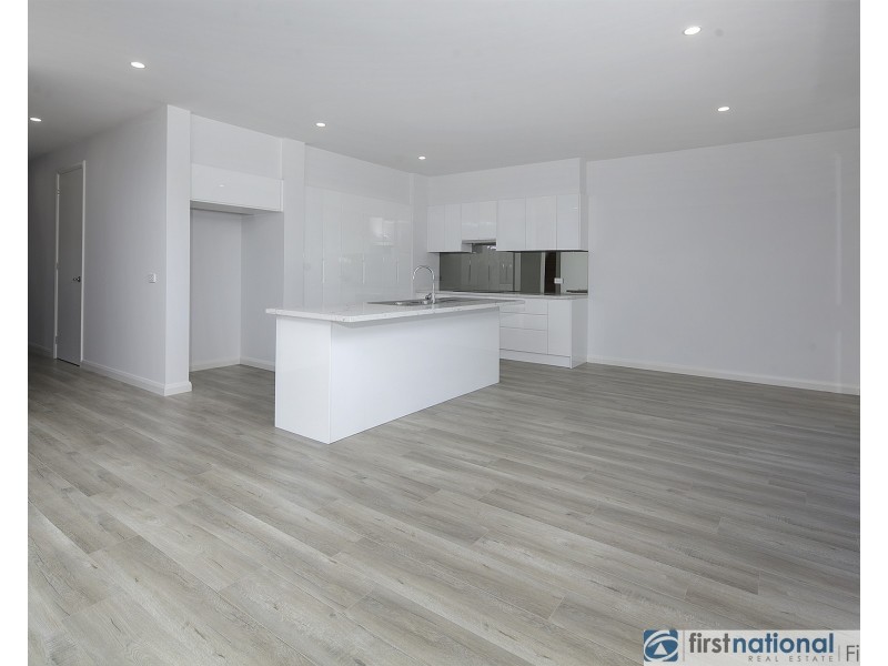 1A Lamont Crescent, Cranbourne VIC 3977