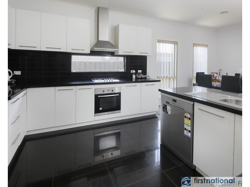 29 Forest Drive, Clyde North VIC 3978