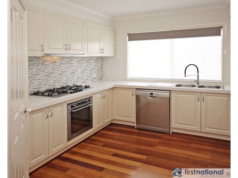 13 Stonehaven Avenue, Cranbourne VIC 3977