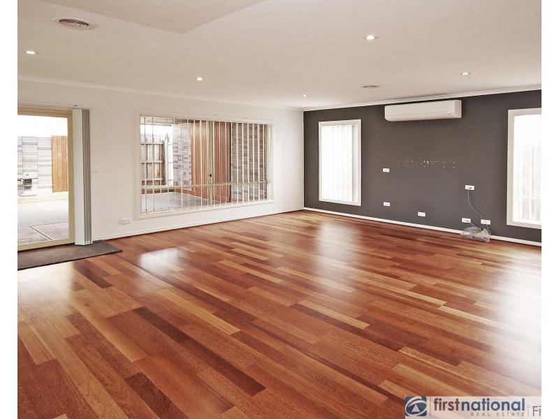 13 Stonehaven Avenue, Cranbourne VIC 3977