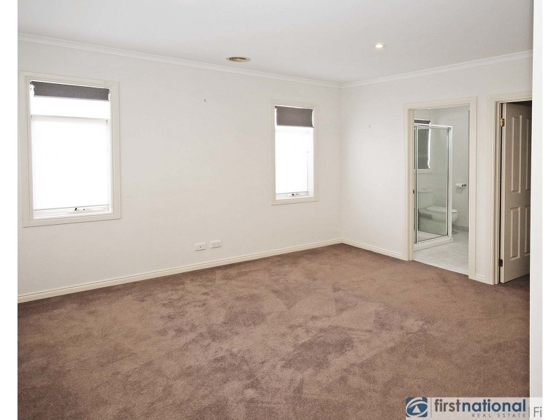 13 Stonehaven Avenue, Cranbourne VIC 3977