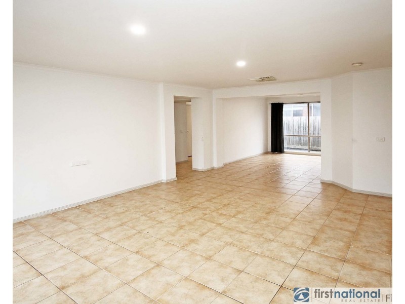 13 Borrowdale Court, Cranbourne West VIC 3977