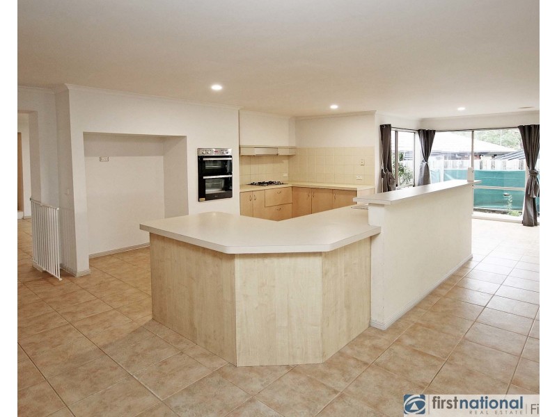 13 Borrowdale Court, Cranbourne West VIC 3977