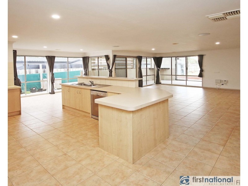 13 Borrowdale Court, Cranbourne West VIC 3977