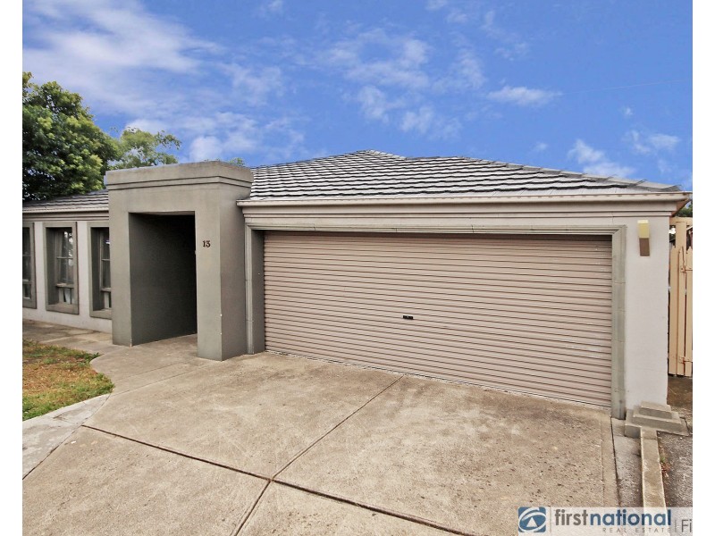 13 Borrowdale Court, Cranbourne West VIC 3977