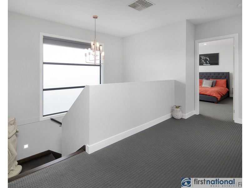 26 Hallyburton Drive, Clyde North VIC 3978