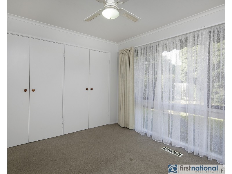 18 Endeavour Drive, Cranbourne North VIC 3977