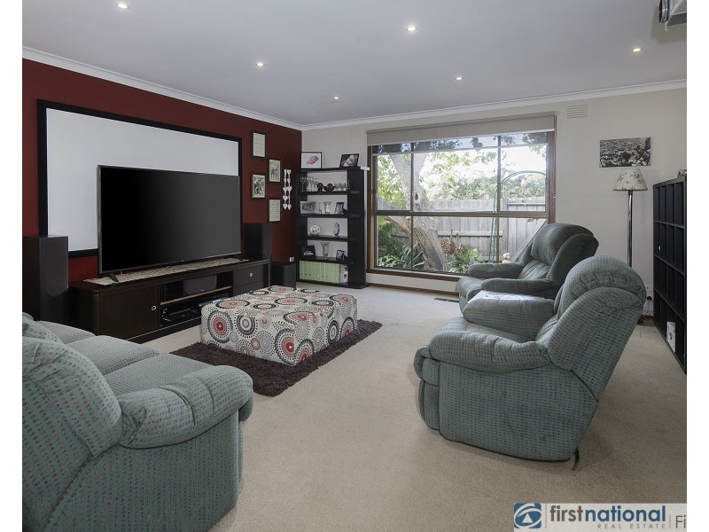 15 Rimfire Crescent, Cranbourne VIC 3977