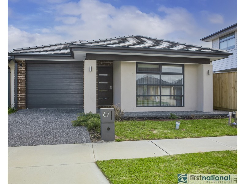 67 Edgar Avenue, Cranbourne South VIC 3977