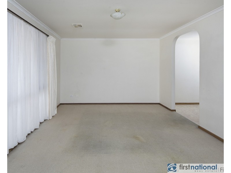 2/44 Robjant Street, Hampton Park VIC 3976