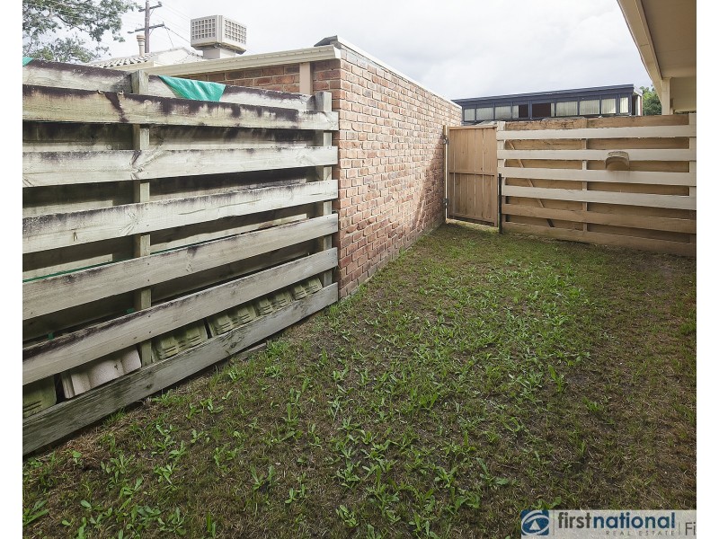 2/44 Robjant Street, Hampton Park VIC 3976