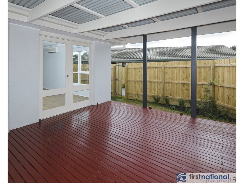 1/24 Damian Court, Cranbourne VIC 3977