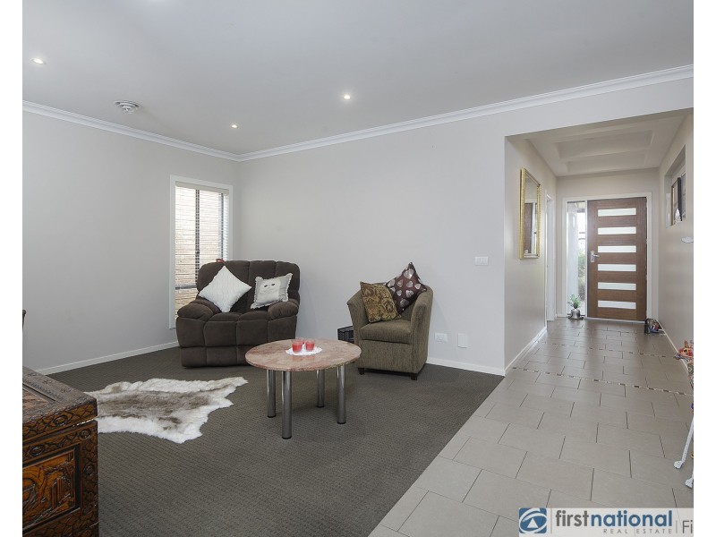 13 Ralron Court, Pakenham VIC 3810