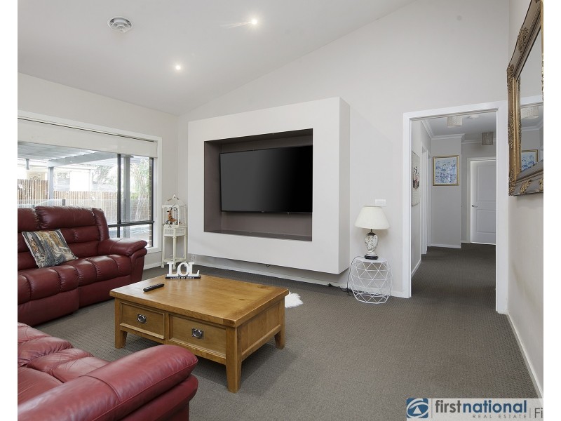 13 Ralron Court, Pakenham VIC 3810