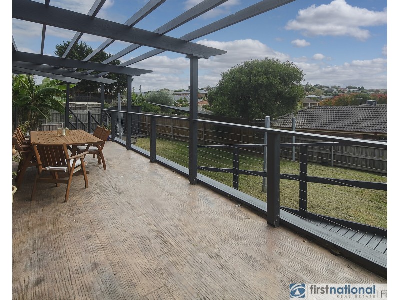 13 Ralron Court, Pakenham VIC 3810