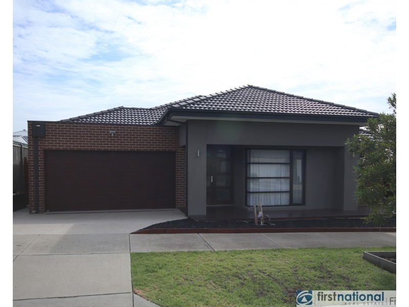 14 Kelton Avenue, Clyde North VIC 3978