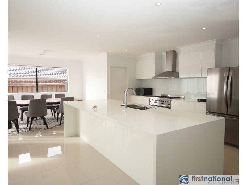 14 Kelton Avenue, Clyde North VIC 3978