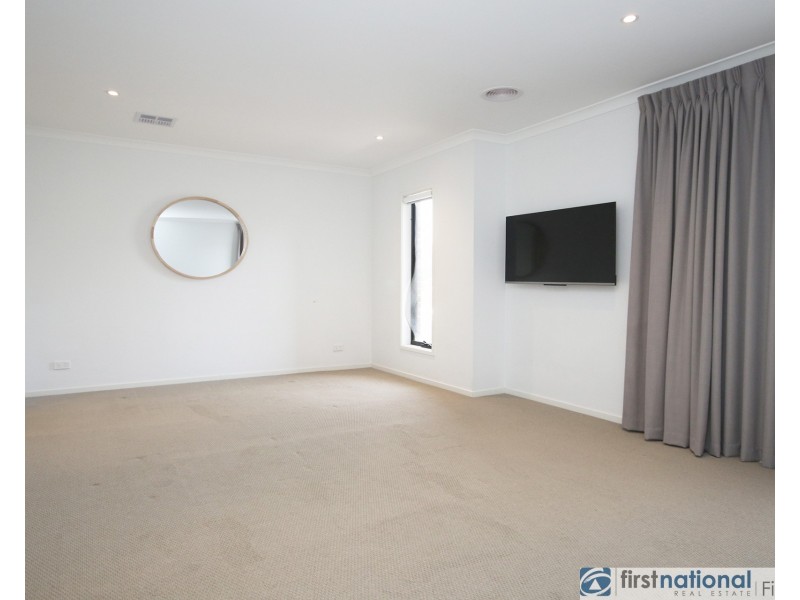 14 Kelton Avenue, Clyde North VIC 3978