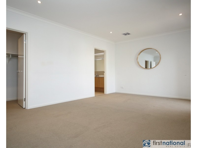 14 Kelton Avenue, Clyde North VIC 3978